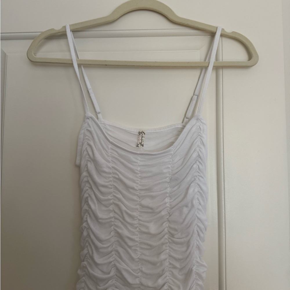 Elegant White Ruched Women's Top